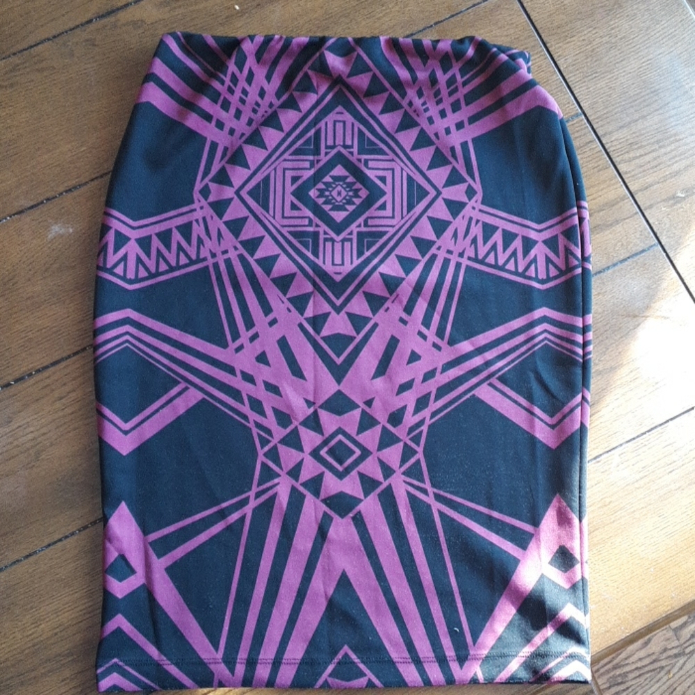 Amy wear skirt